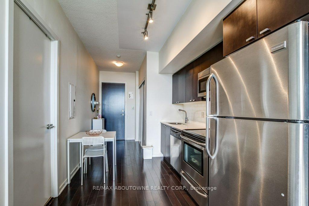 #1508 - 105 The Queens Way, Toronto, ON M6S5B5 | 1 Bedroom 1 Bathroom Condo Apt | Image 4