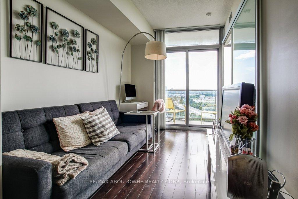 #1508 - 105 The Queens Way, Toronto, ON M6S5B5 | 1 Bedroom 1 Bathroom Condo Apt | Image 6