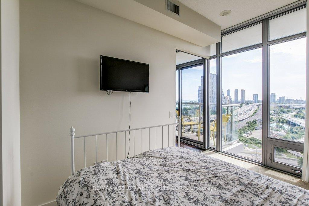 #1508 - 105 The Queens Way, Toronto, ON M6S5B5 | 1 Bedroom 1 Bathroom Condo Apt | Image 9