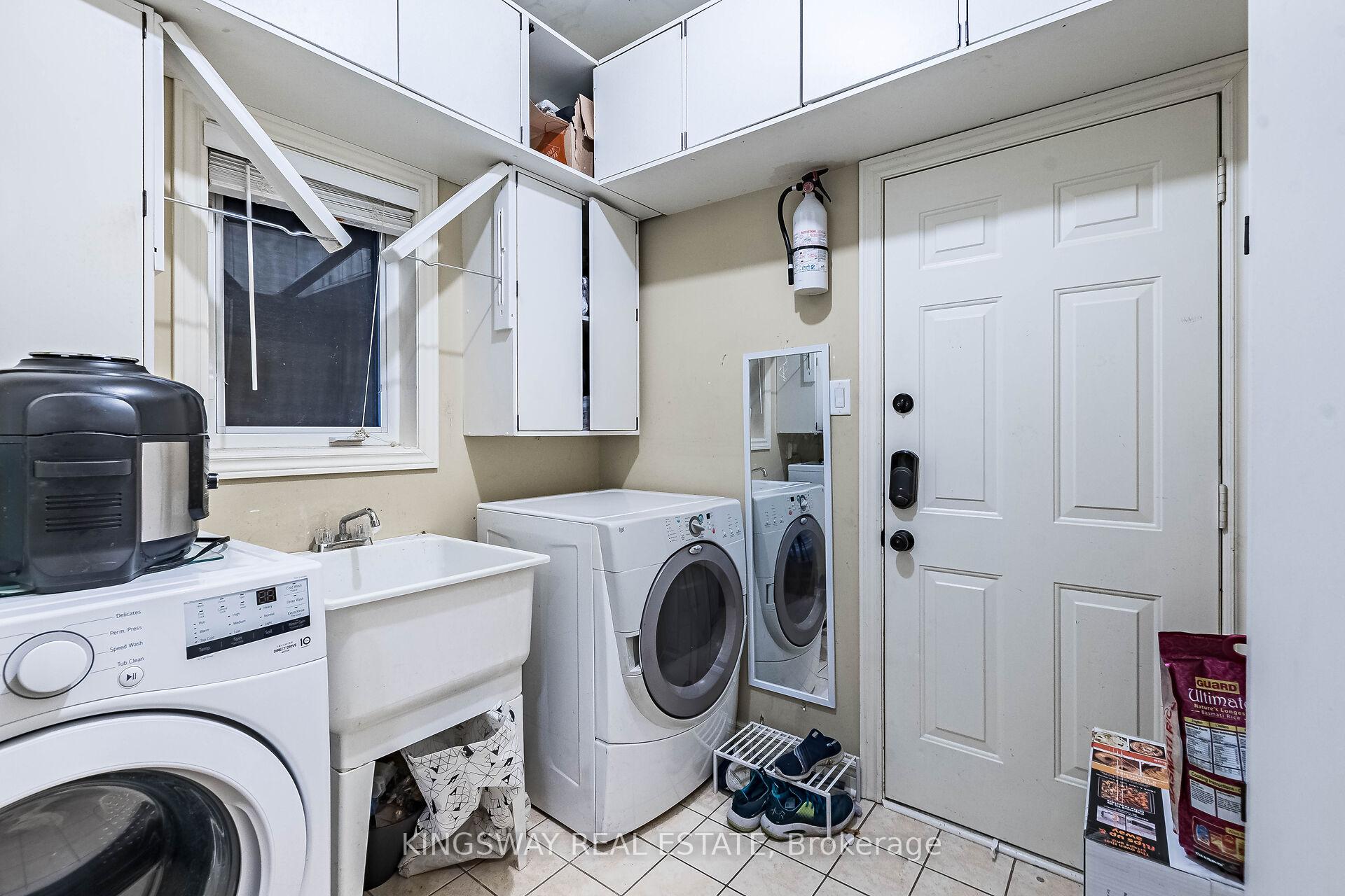 767 Sombrero Way, Mississauga, ON L5W1S8 | 4 Bedroom 4 Bathroom Detached House | Image 15