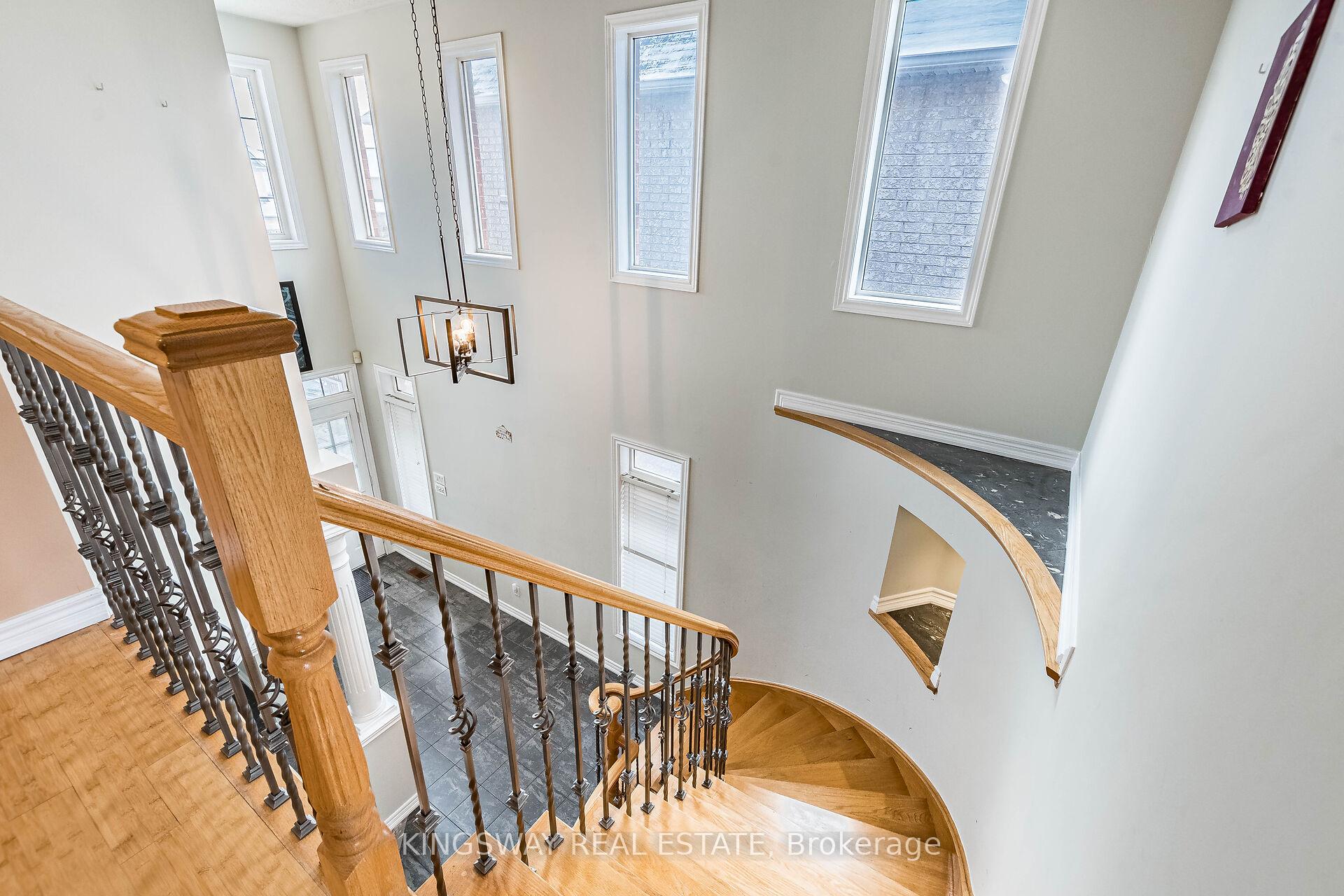 767 Sombrero Way, Mississauga, ON L5W1S8 | 4 Bedroom 4 Bathroom Detached House | Image 17