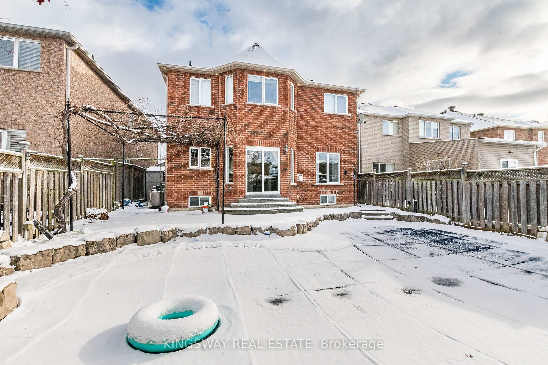 767 Sombrero Way, Mississauga, ON L5W1S8 | 4 Bedroom 4 Bathroom Detached House | Image 39