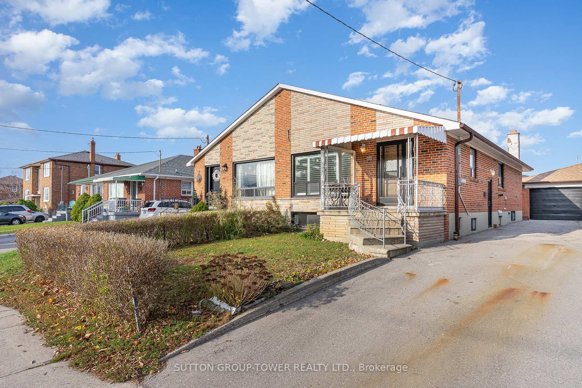 126 Giltspur Dr, Toronto, ON M3L1M9 | 3 Bedroom 2 Bathroom Semi-Detached House | Image 1