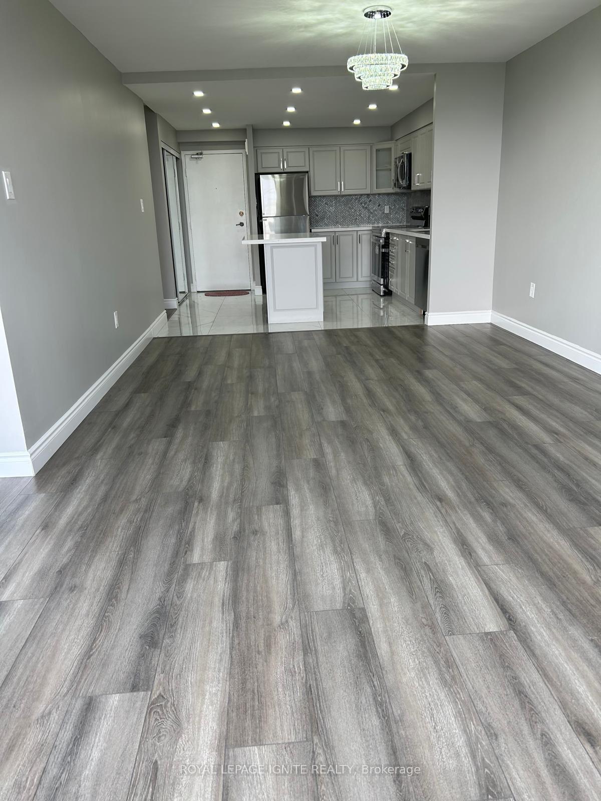 #910 - 40 Panorama Crt, Toronto, ON M9V4M1 | 2 Bedroom 1 Bathroom Condo Apt | Image 6