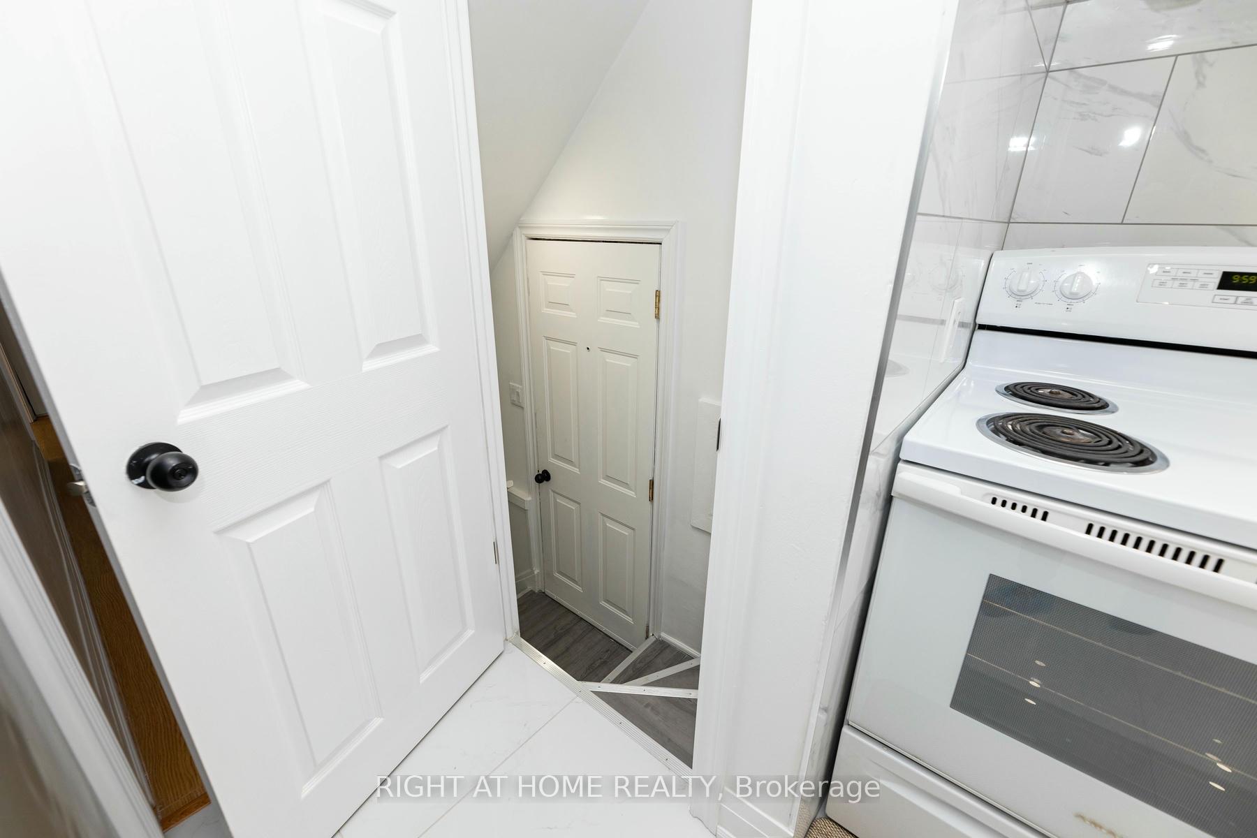 528 Old Weston Rd, Toronto, ON M6N3B1 | 3 Bedroom 2 Bathroom Semi-Detached House | Image 25