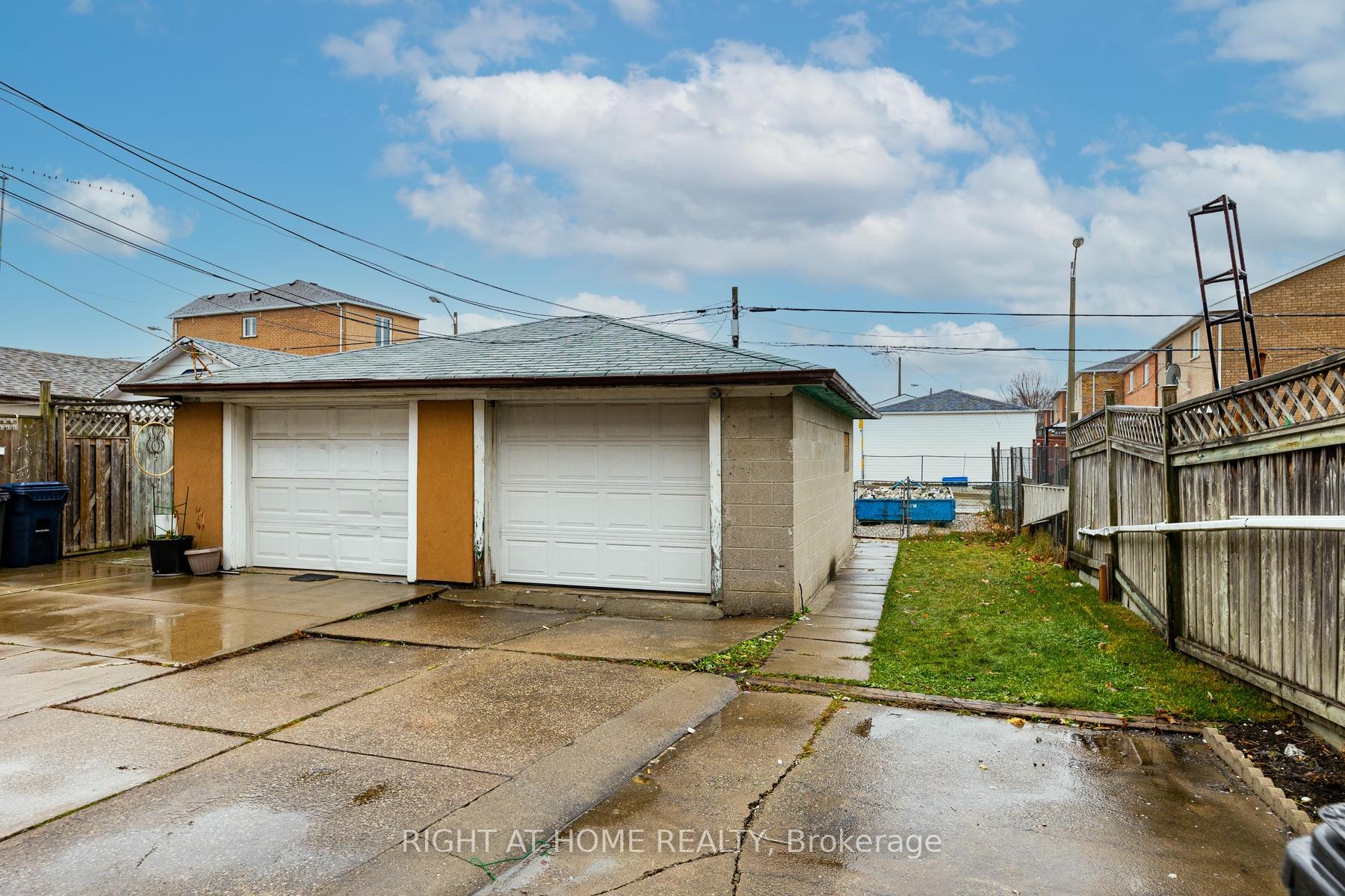 528 Old Weston Rd, Toronto, ON M6N3B1 | 3 Bedroom 2 Bathroom Semi-Detached House | Image 35