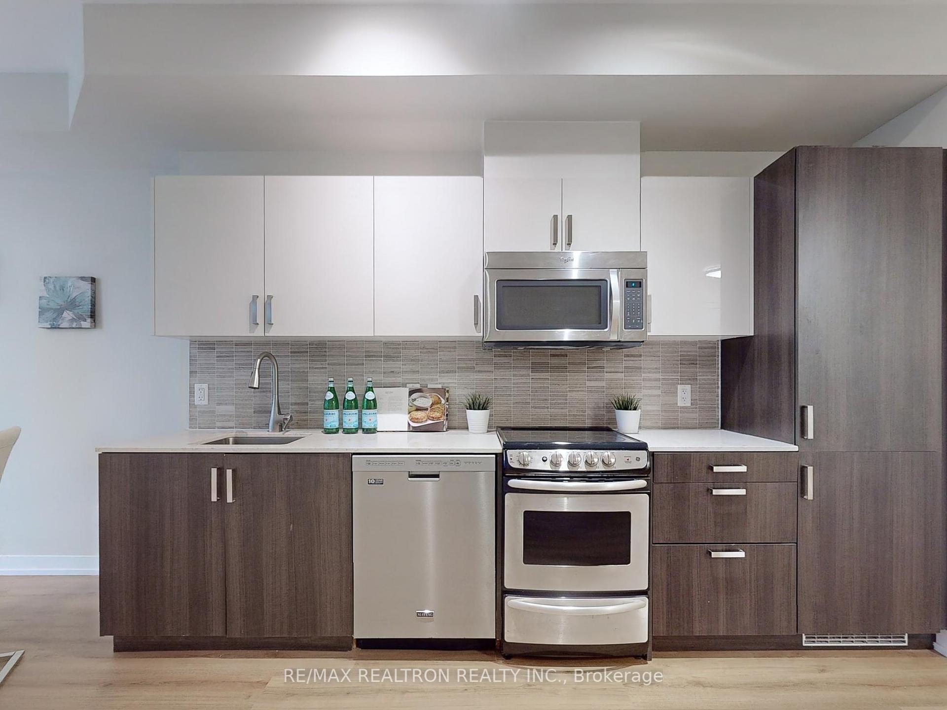 #302 - 36 Howard Park Ave, Toronto, ON M6R1V5 | 1 Bedroom 1 Bathroom Condo Apt | Image 16