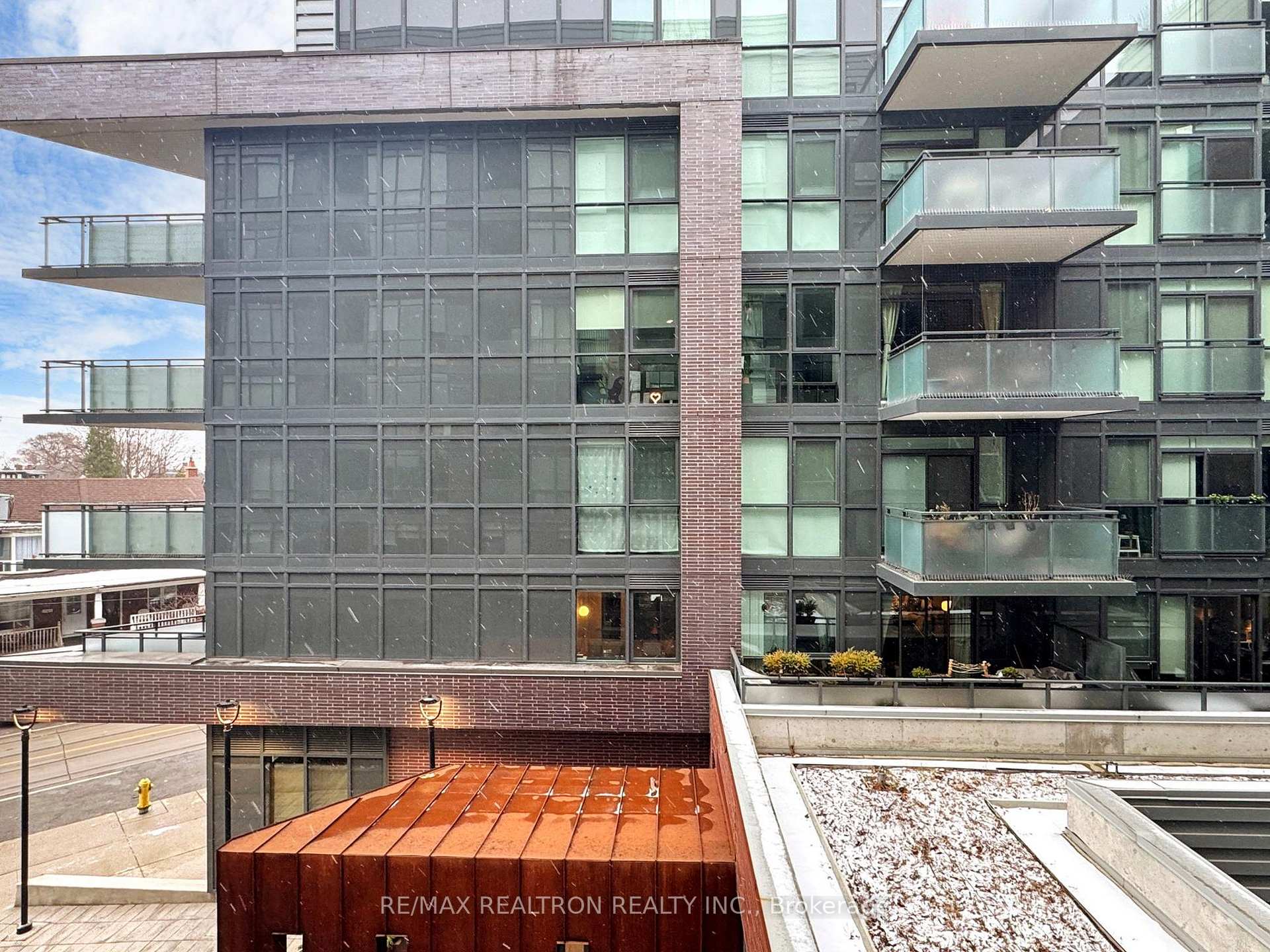 #302 - 36 Howard Park Ave, Toronto, ON M6R1V5 | 1 Bedroom 1 Bathroom Condo Apt | Image 27