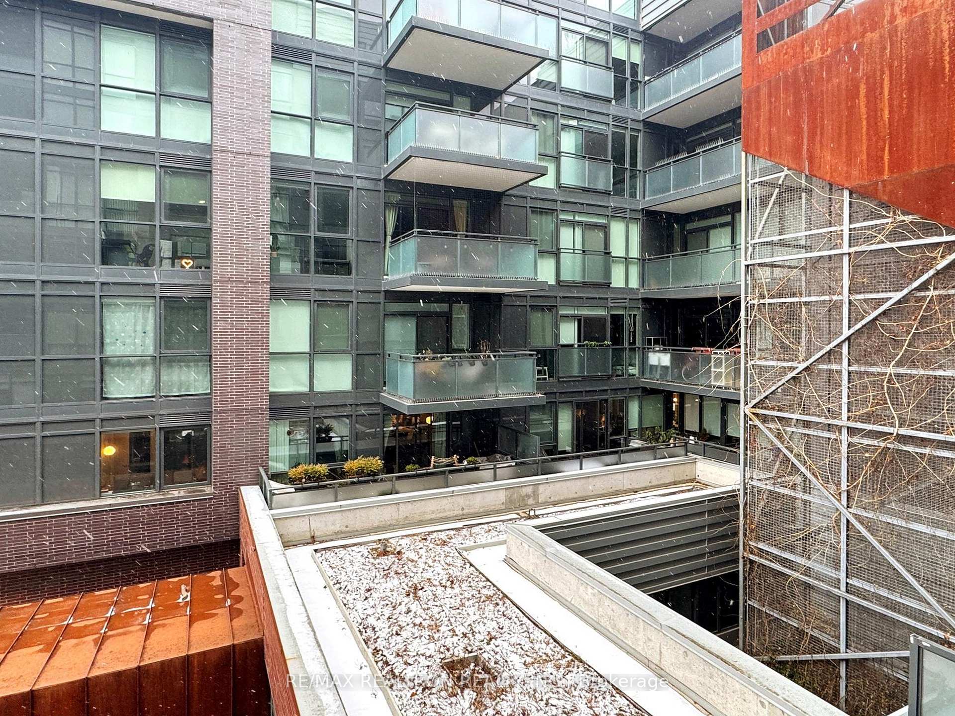 #302 - 36 Howard Park Ave, Toronto, ON M6R1V5 | 1 Bedroom 1 Bathroom Condo Apt | Image 28