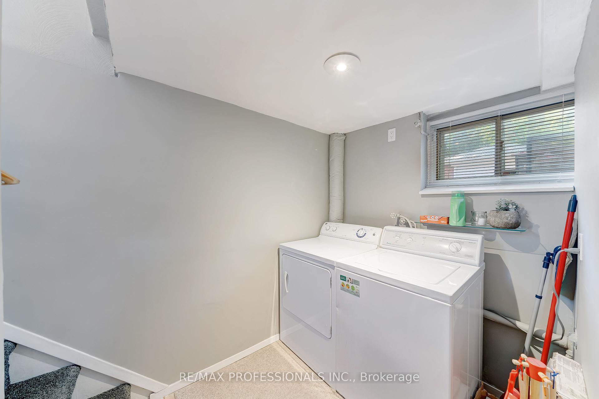 9 Thirteenth St, Toronto, ON M8V3H3 | 2 Bedroom 2 Bathroom Detached House | Image 17