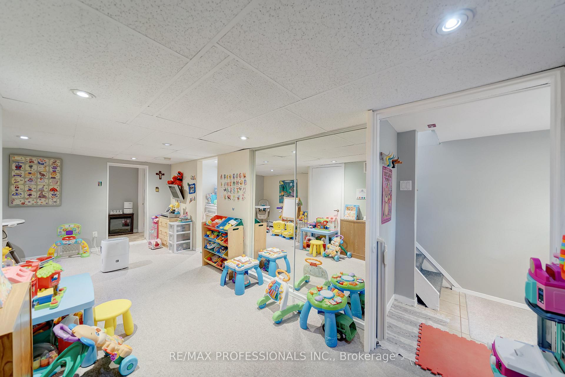 9 Thirteenth St, Toronto, ON M8V3H3 | 2 Bedroom 2 Bathroom Detached House | Image 18