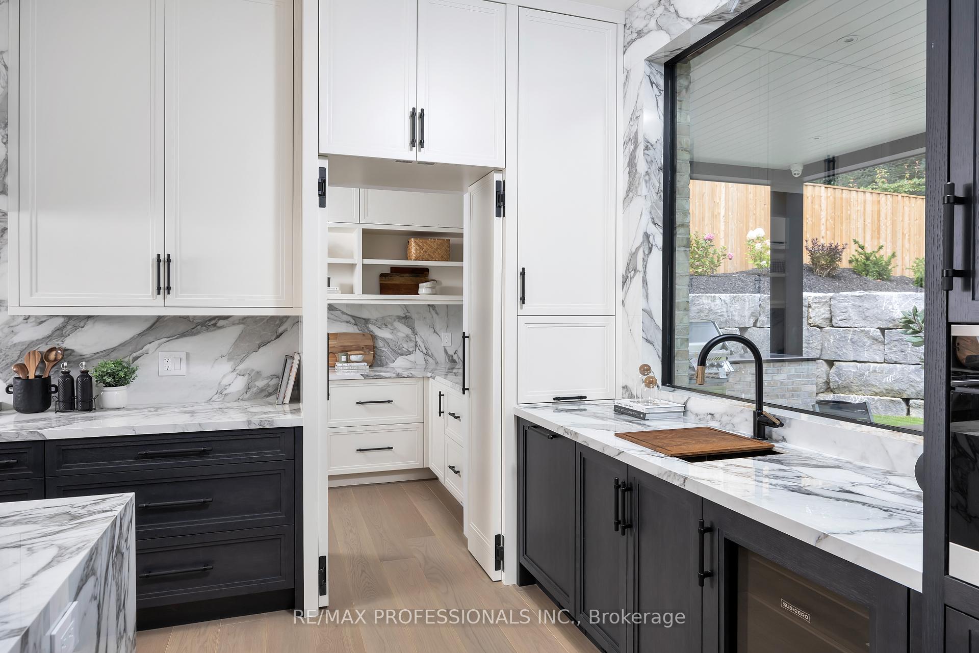 15 Edenbrook Hill, Toronto, ON M9A3Z7 | 4 Bedroom 7 Bathroom Detached House | Image 13
