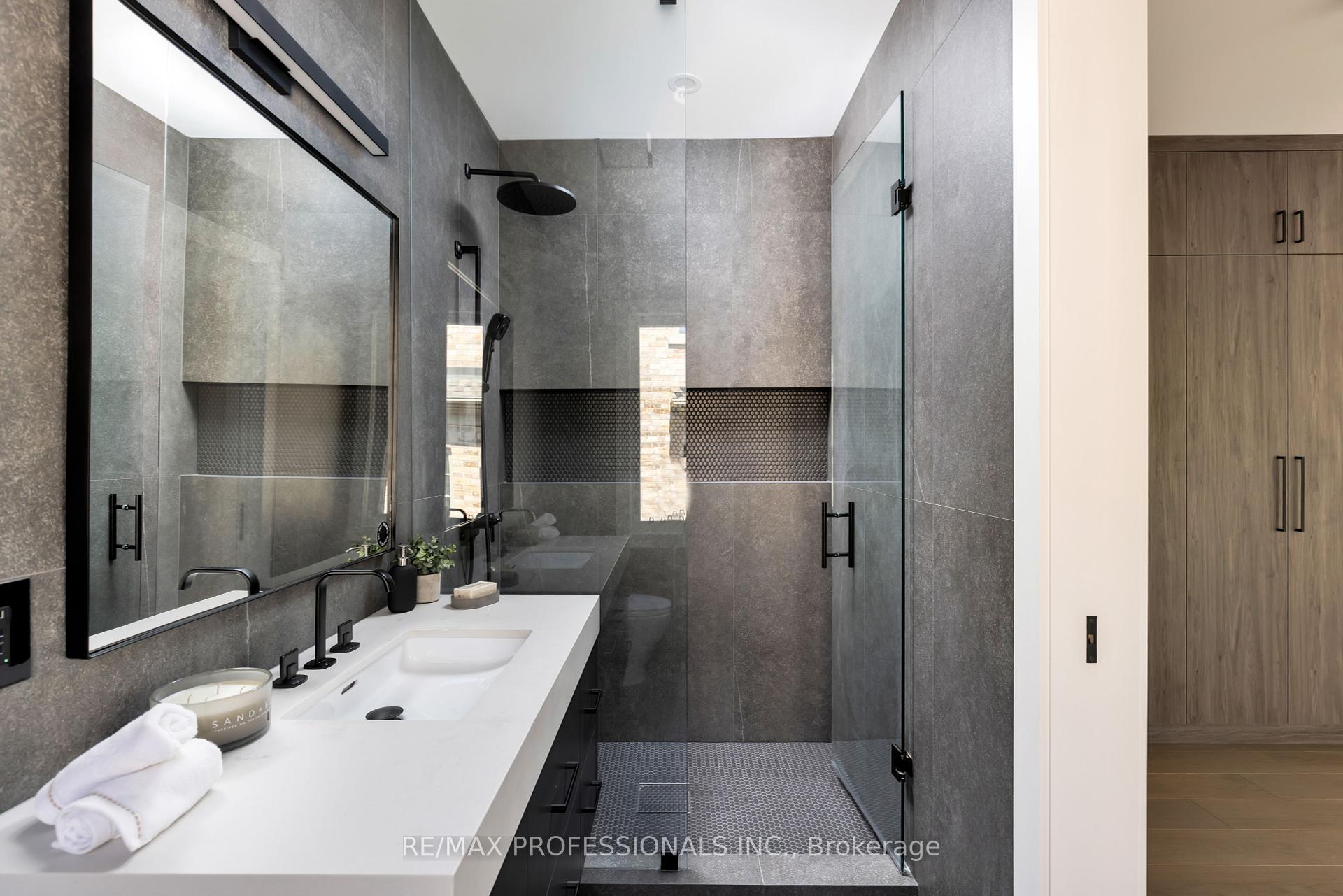 15 Edenbrook Hill, Toronto, ON M9A3Z7 | 4 Bedroom 7 Bathroom Detached House | Image 28