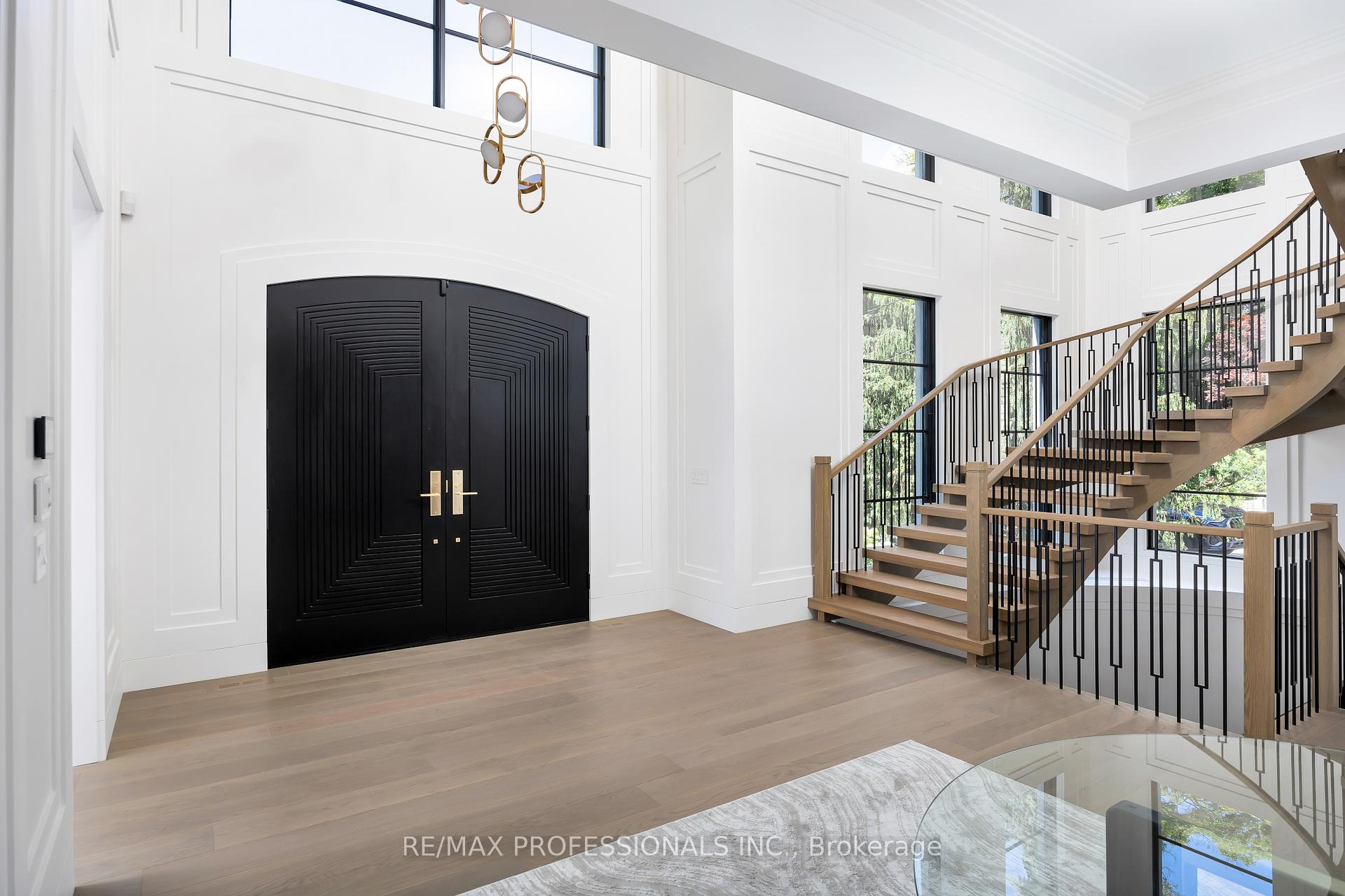 15 Edenbrook Hill, Toronto, ON M9A3Z7 | 4 Bedroom 7 Bathroom Detached House | Image 3