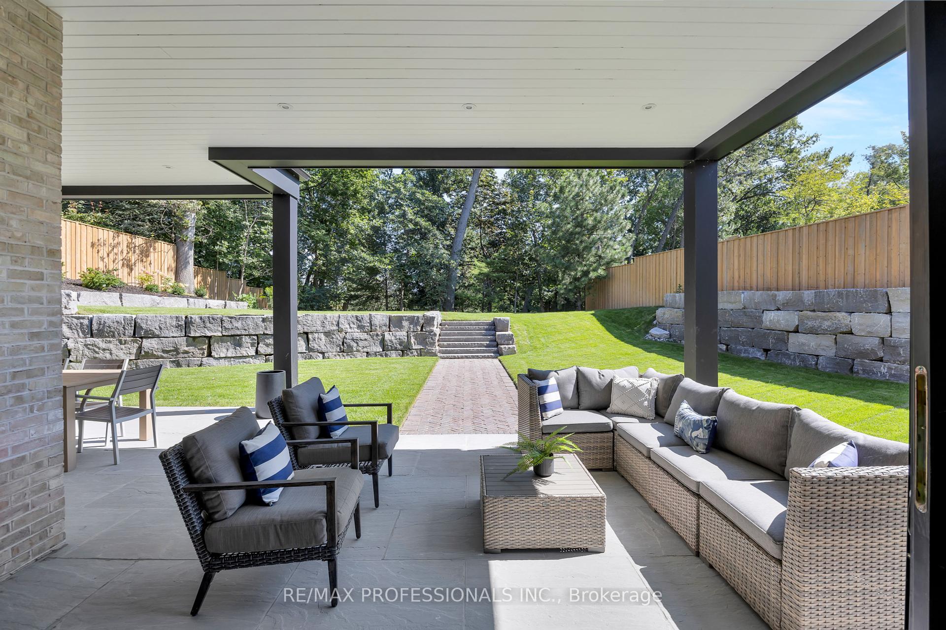 15 Edenbrook Hill, Toronto, ON M9A3Z7 | 4 Bedroom 7 Bathroom Detached House | Image 35