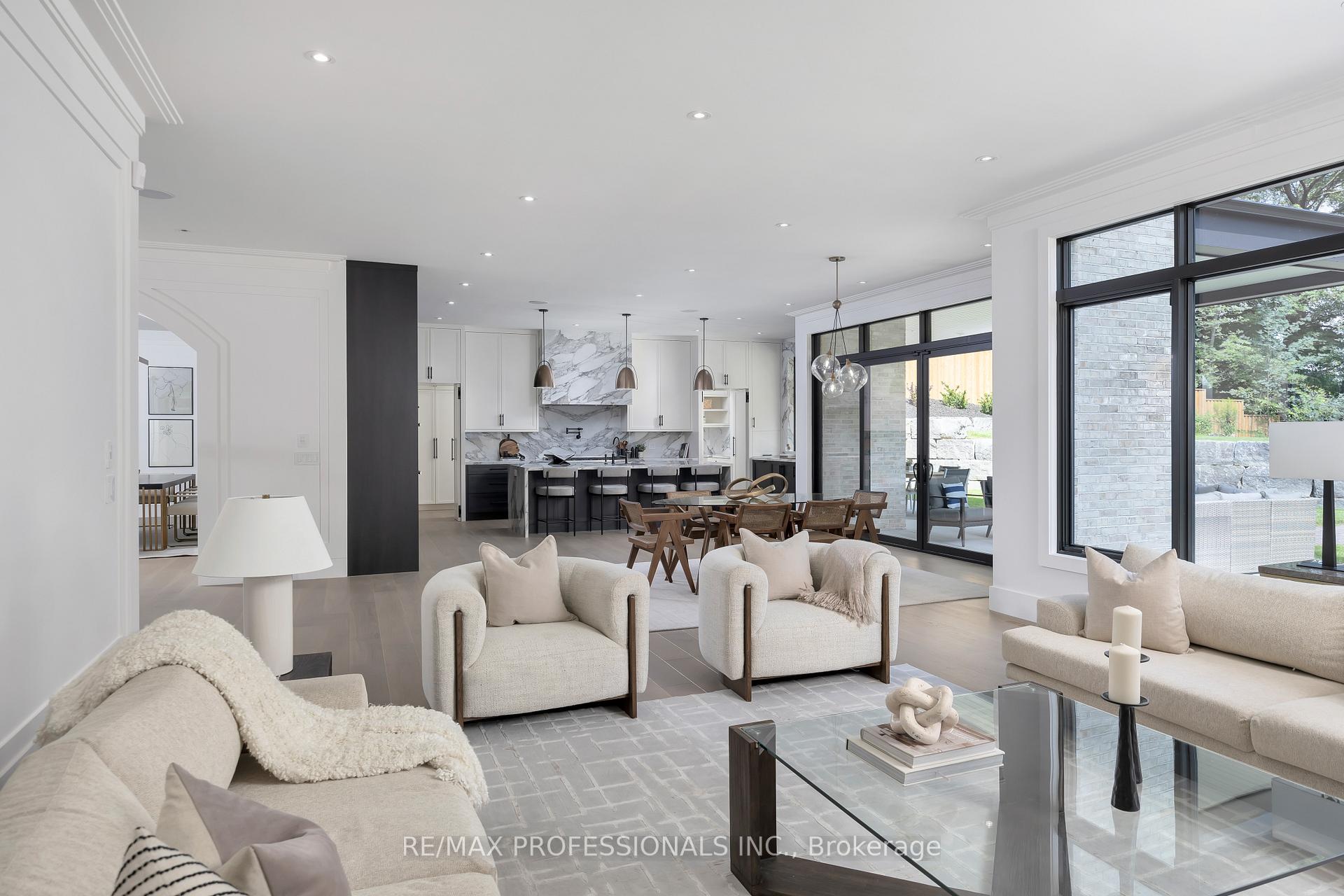 15 Edenbrook Hill, Toronto, ON M9A3Z7 | 4 Bedroom 7 Bathroom Detached House | Image 9