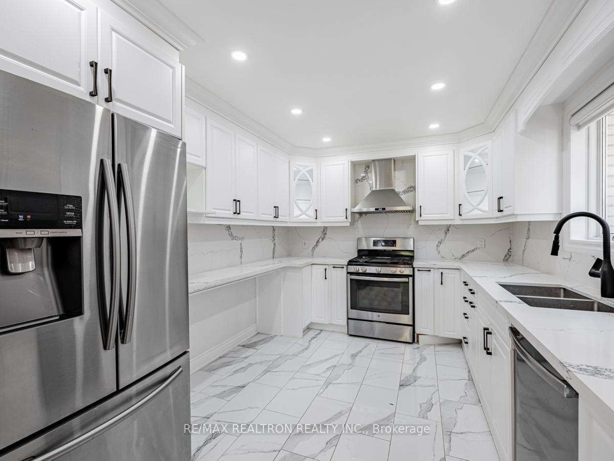 50 Breadner Dr, Toronto, ON M9R3M4 | 3 Bedroom 2 Bathroom Detached House | Image 12