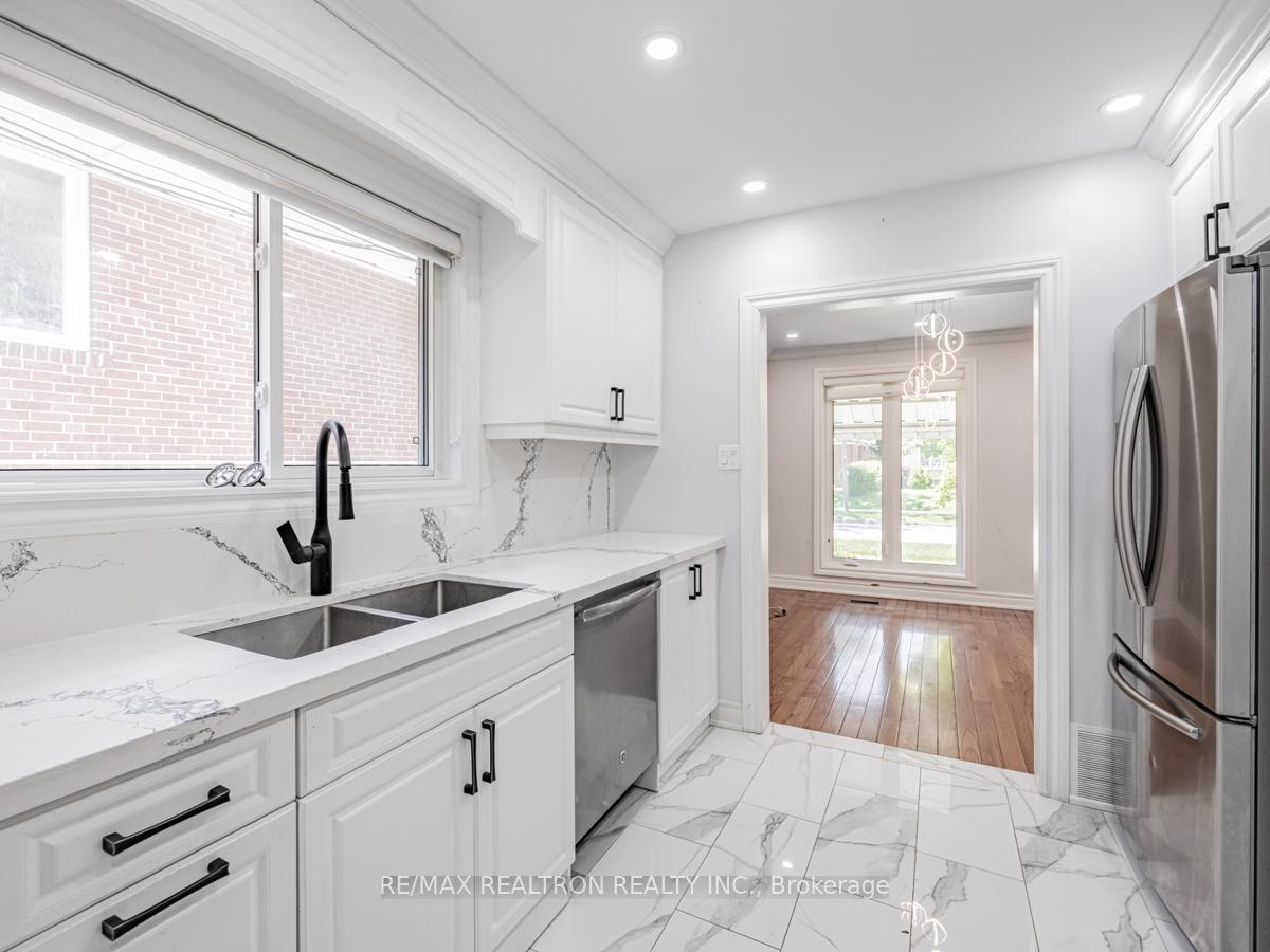 50 Breadner Dr, Toronto, ON M9R3M4 | 3 Bedroom 2 Bathroom Detached House | Image 15