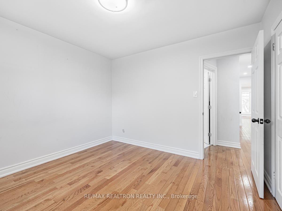 50 Breadner Dr, Toronto, ON M9R3M4 | 3 Bedroom 2 Bathroom Detached House | Image 21