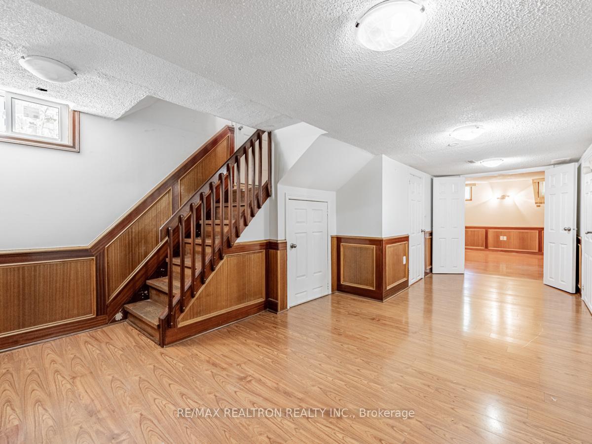 50 Breadner Dr, Toronto, ON M9R3M4 | 3 Bedroom 2 Bathroom Detached House | Image 23