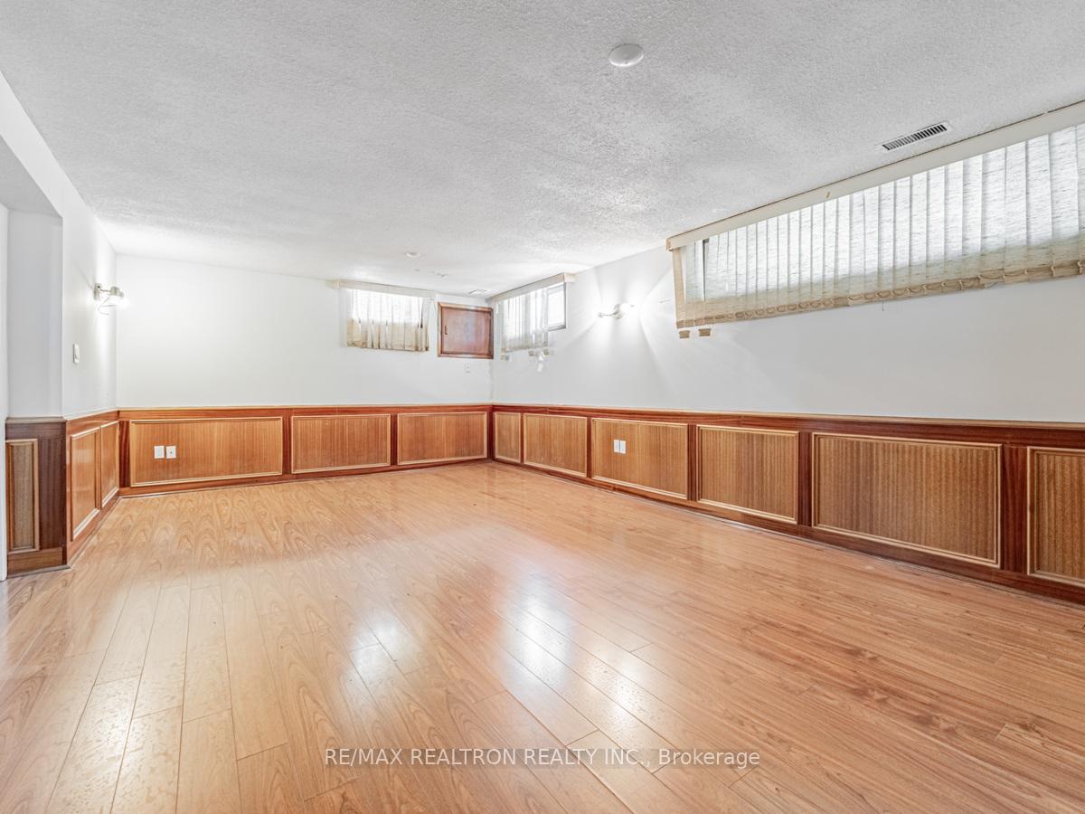 50 Breadner Dr, Toronto, ON M9R3M4 | 3 Bedroom 2 Bathroom Detached House | Image 29