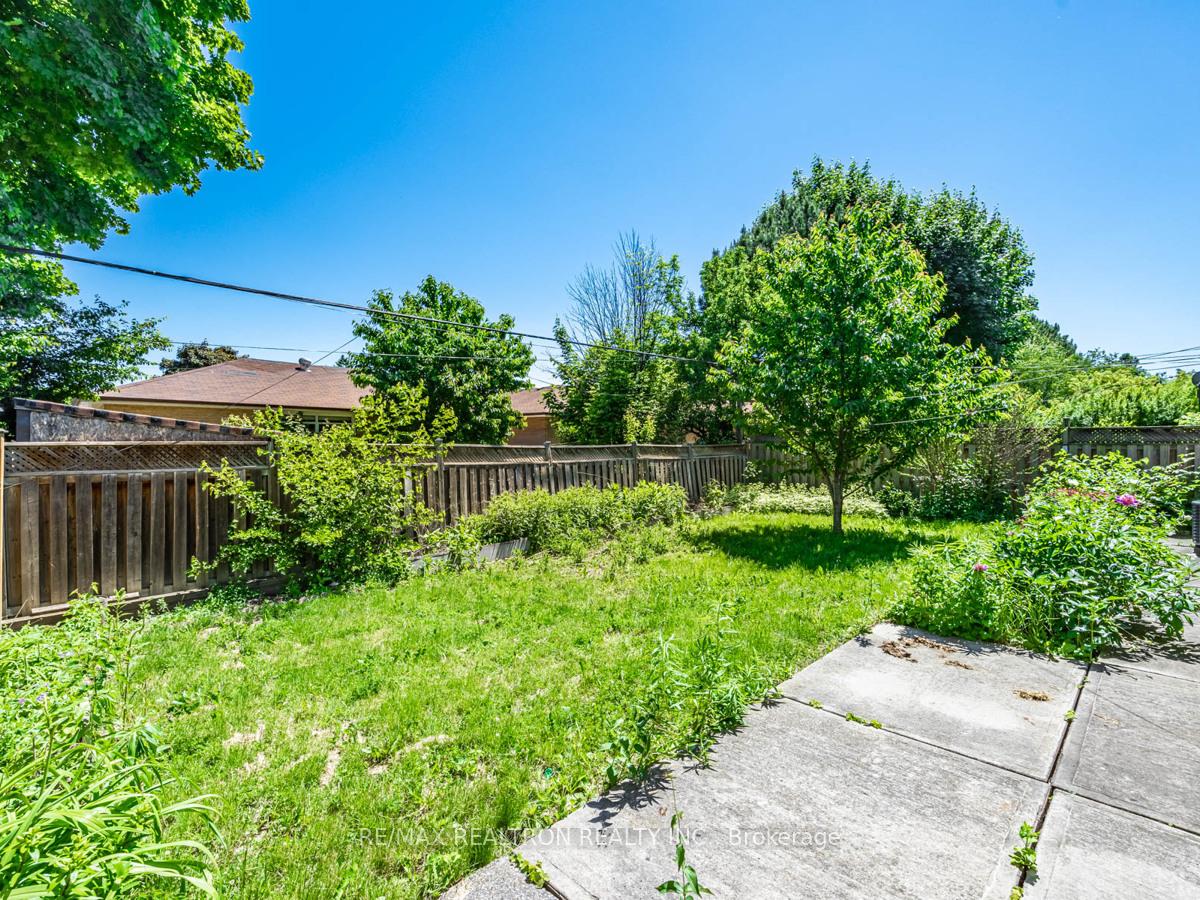 50 Breadner Dr, Toronto, ON M9R3M4 | 3 Bedroom 2 Bathroom Detached House | Image 32