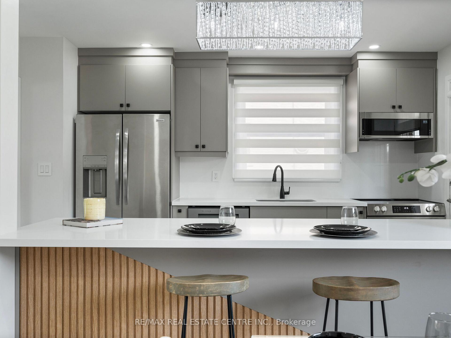 107 Lomar Dr, Toronto, ON M3N1Z5 | 3 Bedroom 3 Bathroom Semi-Detached House | Image 15