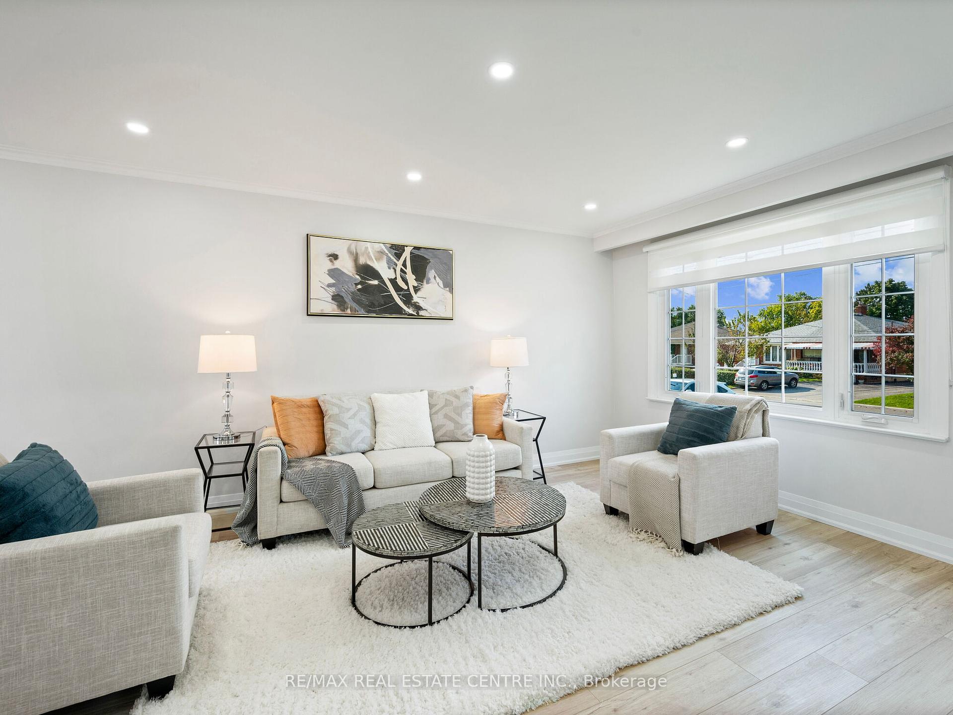 107 Lomar Dr, Toronto, ON M3N1Z5 | 3 Bedroom 3 Bathroom Semi-Detached House | Image 7