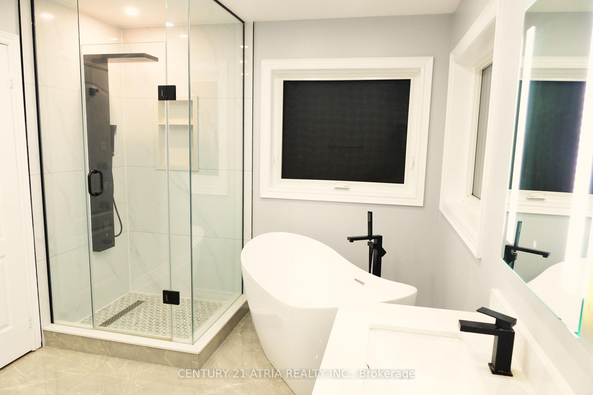 1093 Lamplight Way, Mississauga, ON L5W1J3 | 4 Bedroom 4 Bathroom Detached House | Image 23