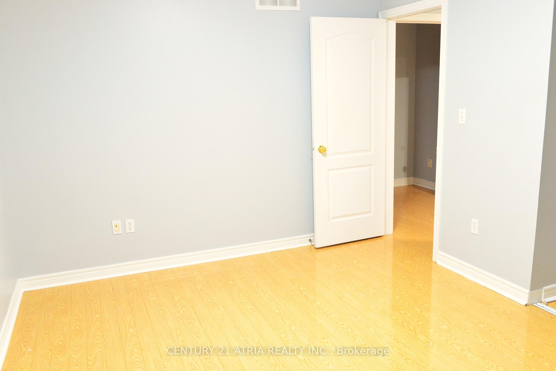 1093 Lamplight Way, Mississauga, ON L5W1J3 | 4 Bedroom 4 Bathroom Detached House | Image 25