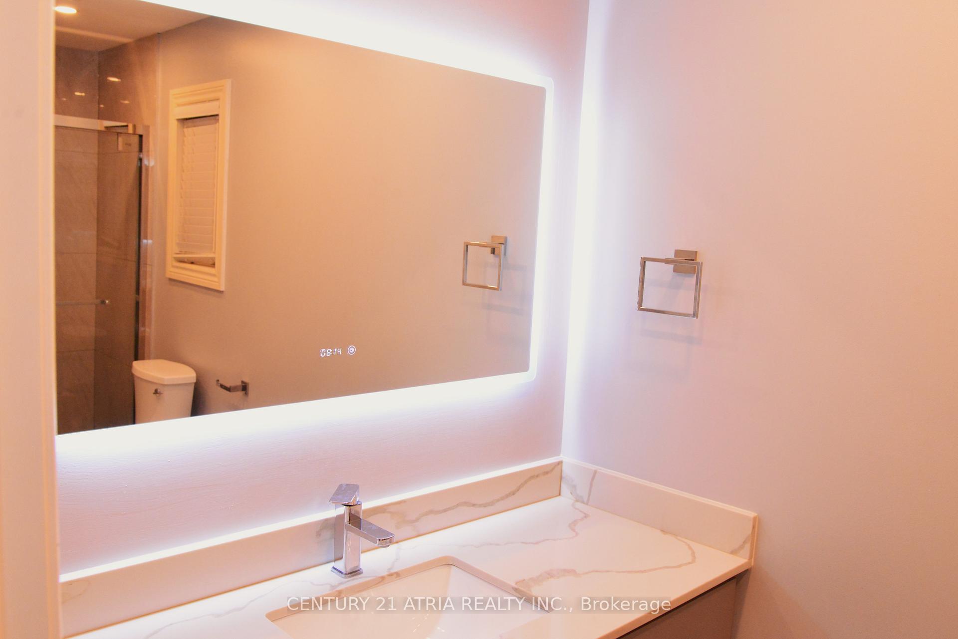 1093 Lamplight Way, Mississauga, ON L5W1J3 | 4 Bedroom 4 Bathroom Detached House | Image 29