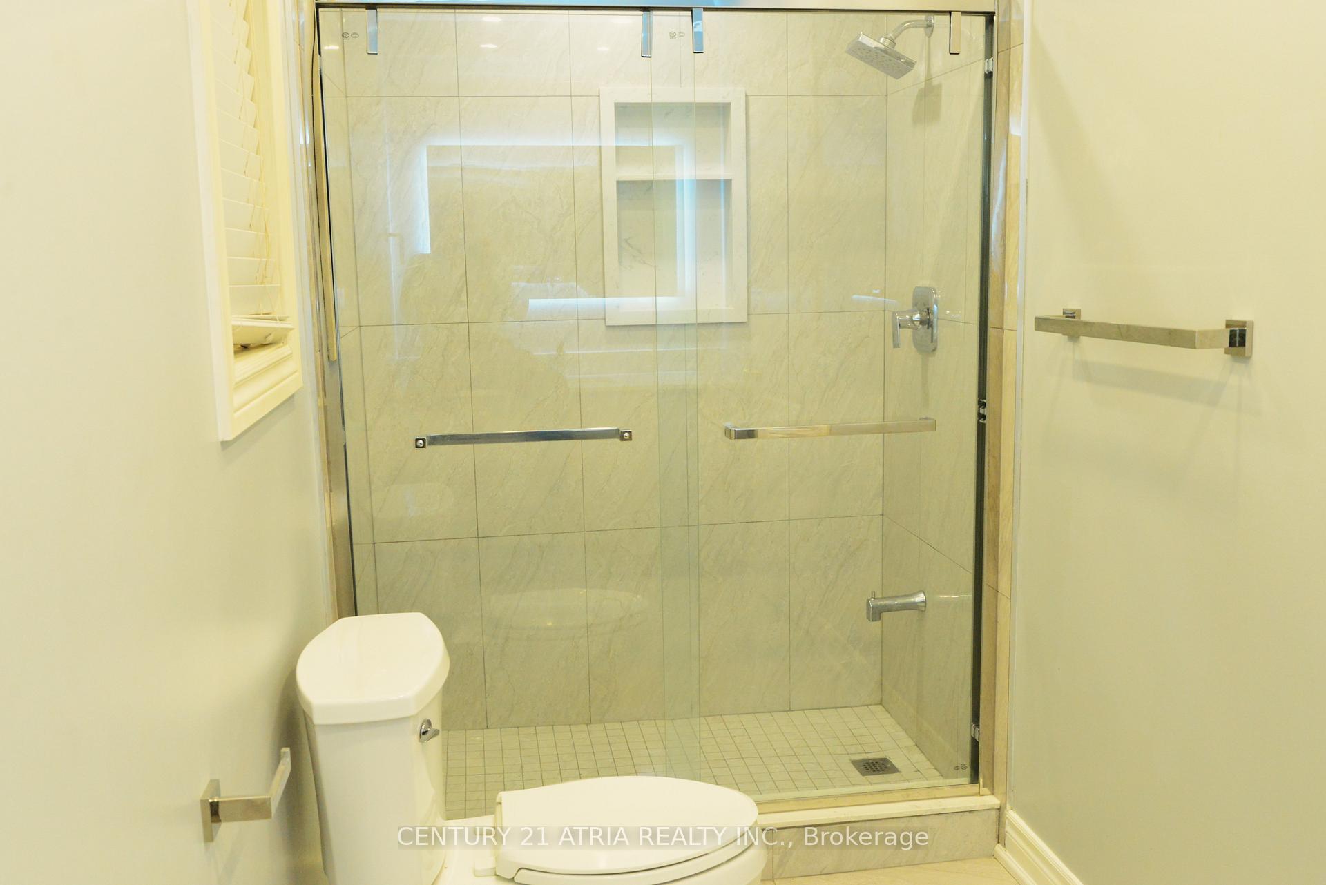 1093 Lamplight Way, Mississauga, ON L5W1J3 | 4 Bedroom 4 Bathroom Detached House | Image 30