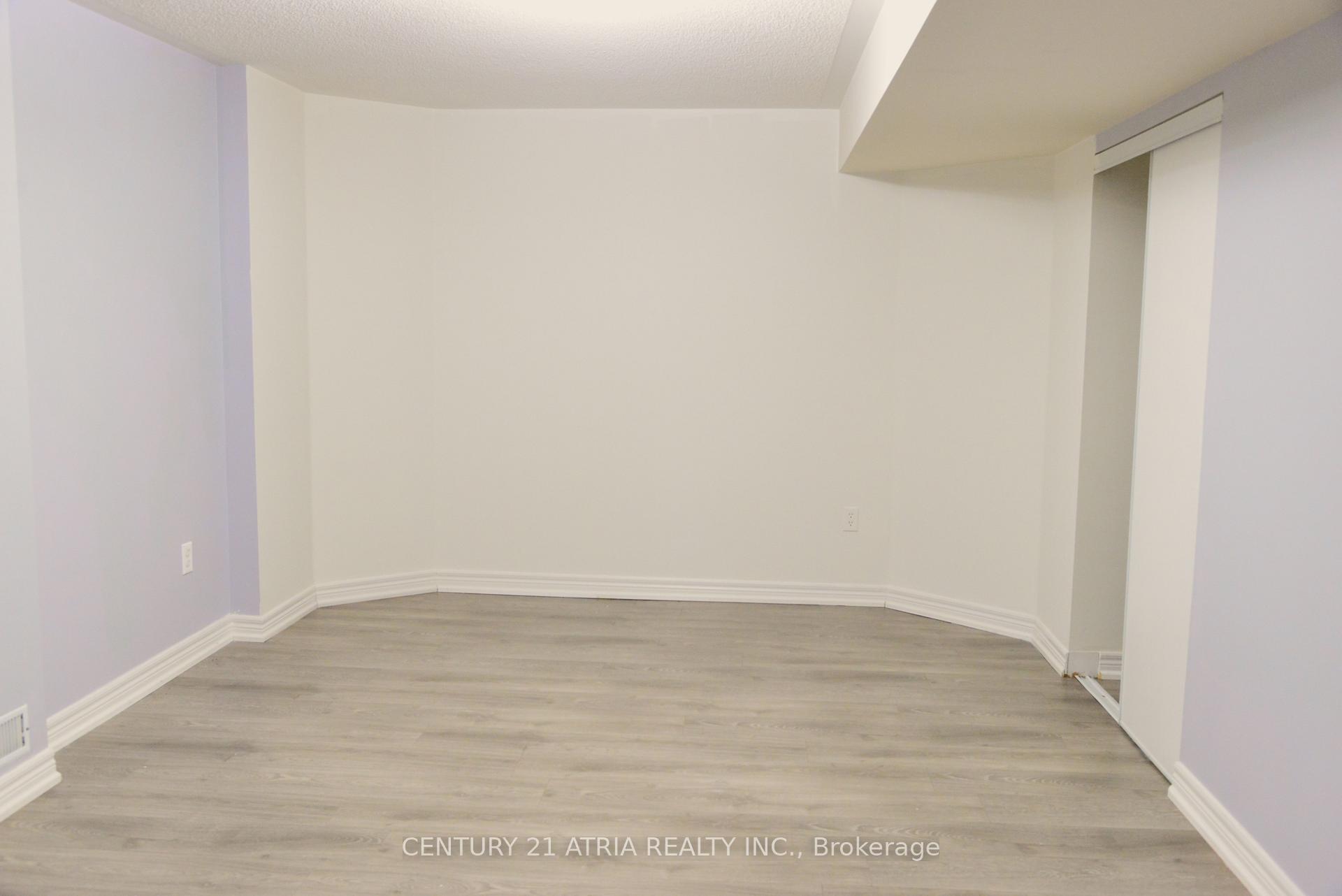 1093 Lamplight Way, Mississauga, ON L5W1J3 | 4 Bedroom 4 Bathroom Detached House | Image 33