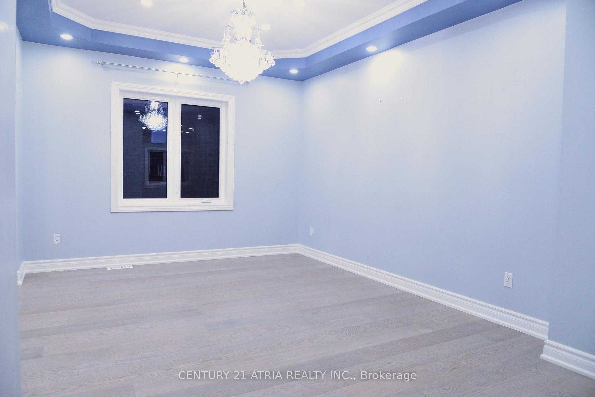 1093 Lamplight Way, Mississauga, ON L5W1J3 | 4 Bedroom 4 Bathroom Detached House | Image 8