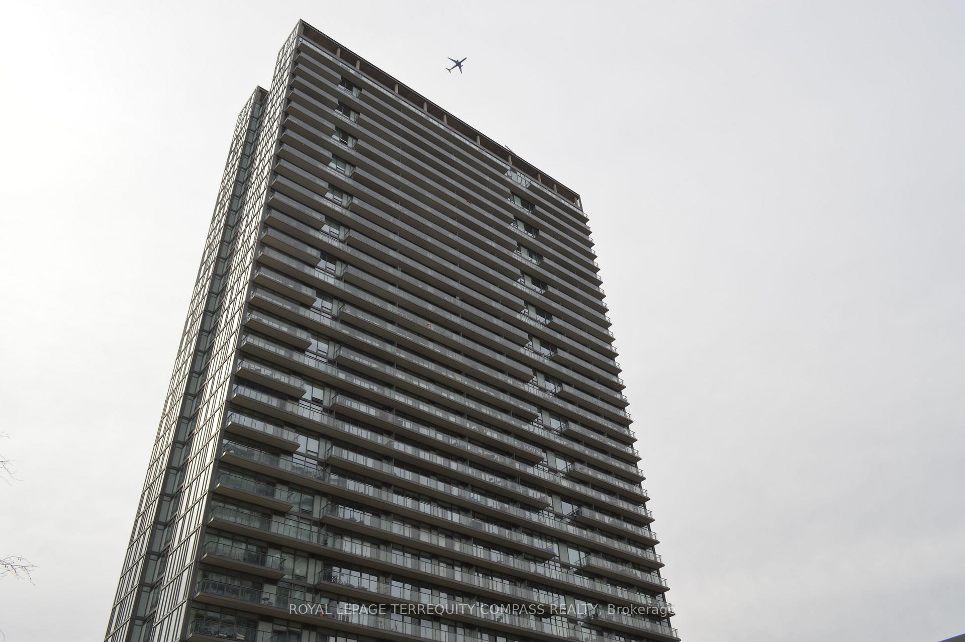 #3409 - 105 The Queensway, Toronto, ON M6S5B5 | 1 Bedroom 1 Bathroom Condo Apt