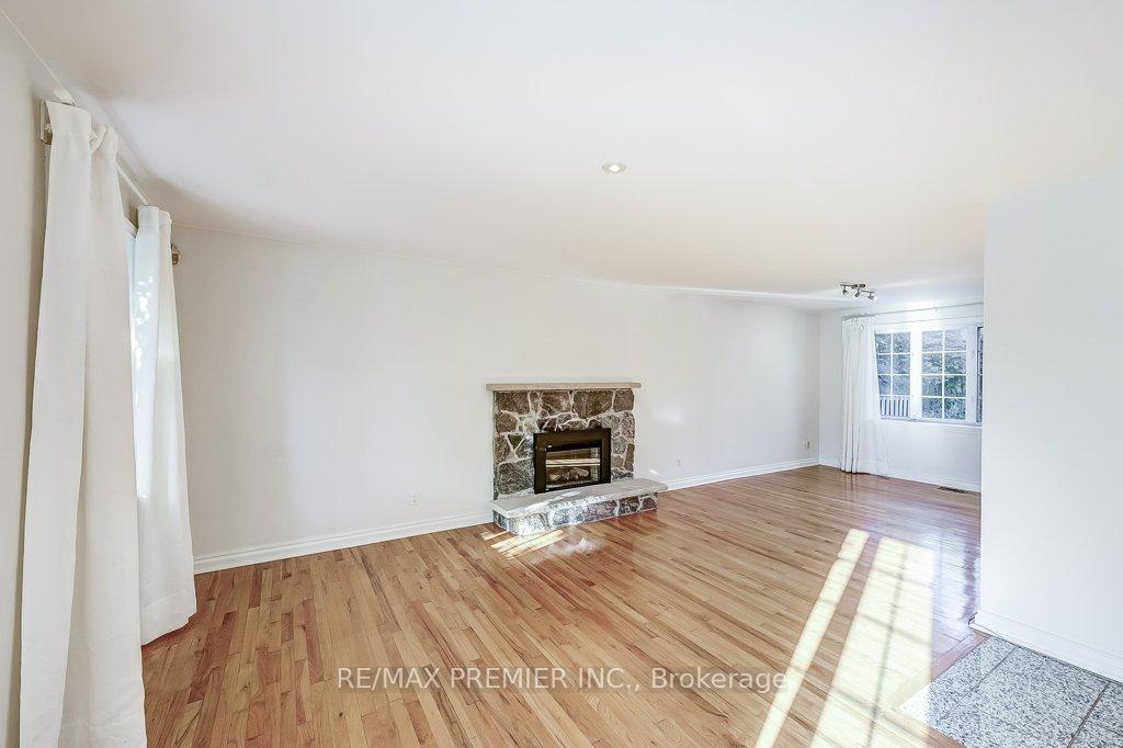 16 Woodvalley Dr, Toronto, ON M9A4H1 | 4 Bedroom 5 Bathroom Detached House | Image 11
