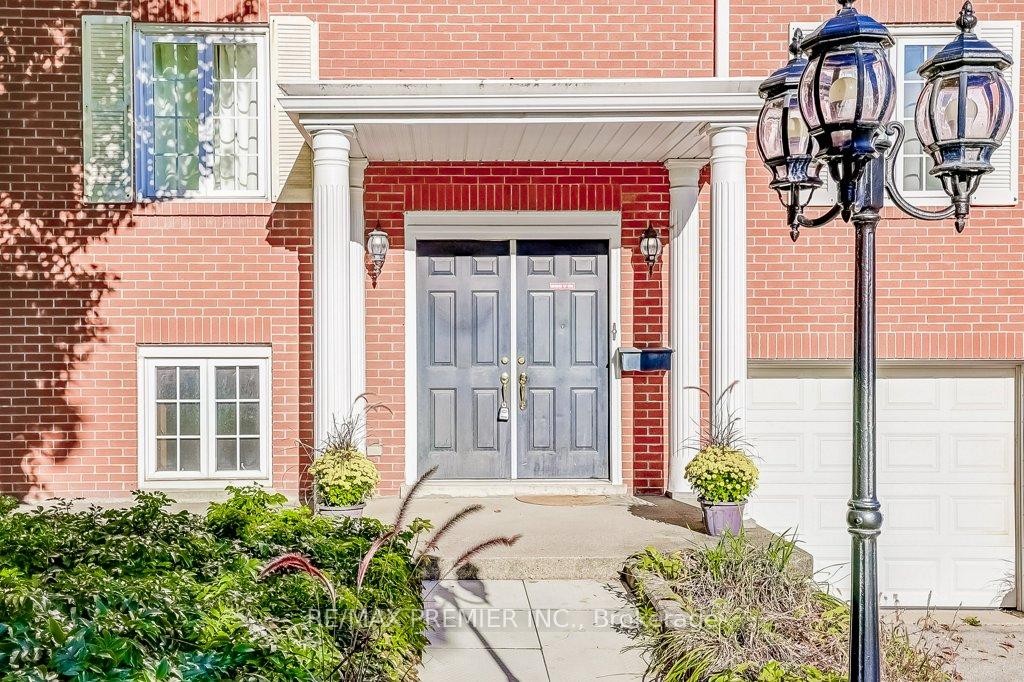 16 Woodvalley Dr, Toronto, ON M9A4H1 | 4 Bedroom 5 Bathroom Detached House | Image 2