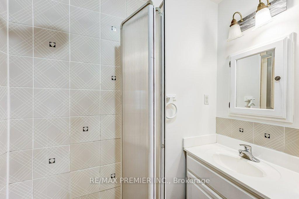 16 Woodvalley Dr, Toronto, ON M9A4H1 | 4 Bedroom 5 Bathroom Detached House | Image 29