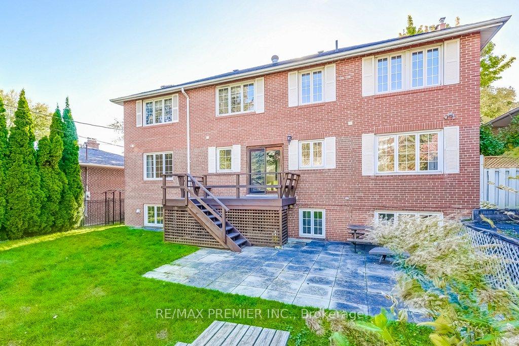 16 Woodvalley Dr, Toronto, ON M9A4H1 | 4 Bedroom 5 Bathroom Detached House | Image 37