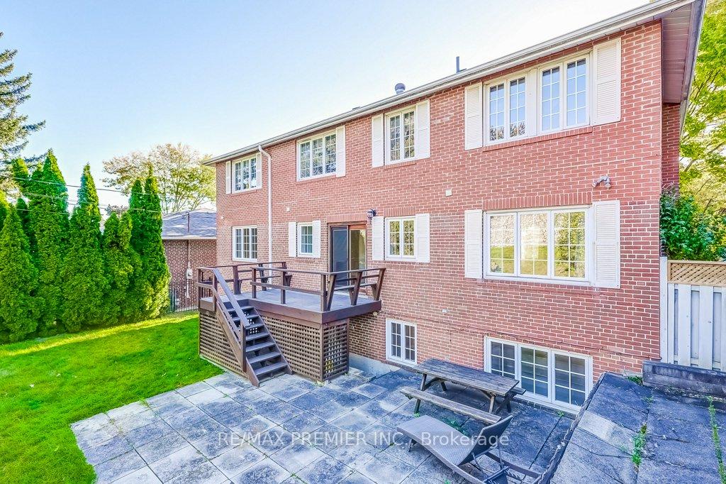 16 Woodvalley Dr, Toronto, ON M9A4H1 | 4 Bedroom 5 Bathroom Detached House | Image 38