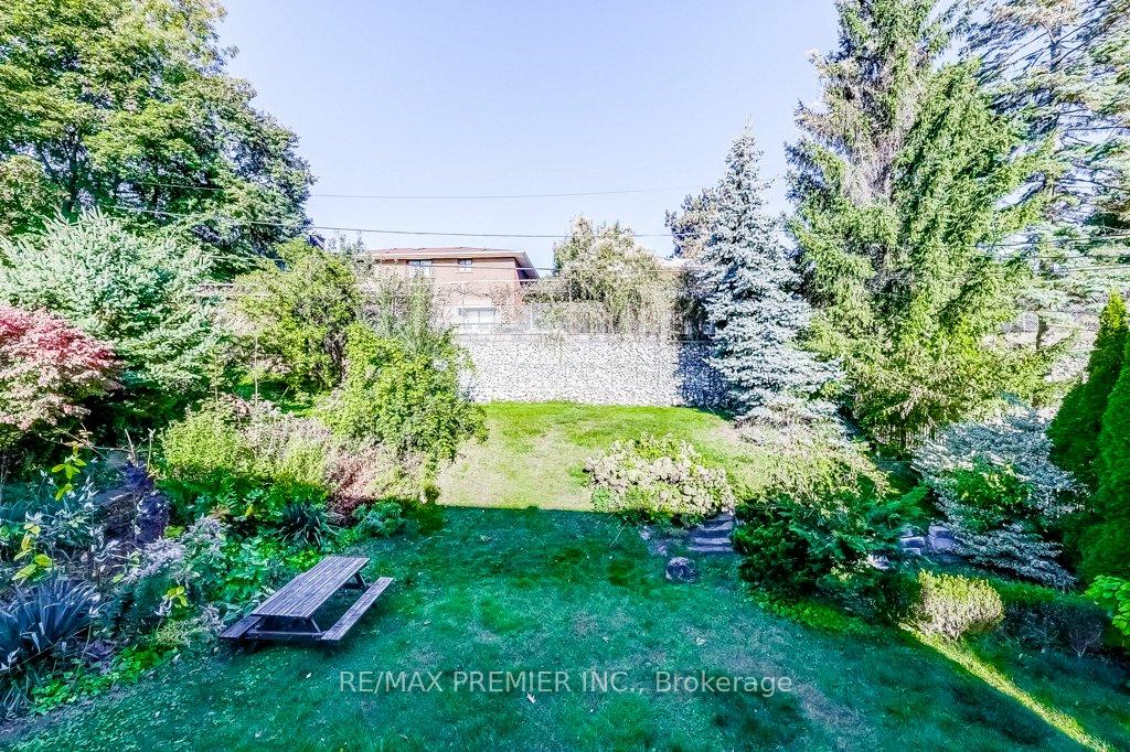 16 Woodvalley Dr, Toronto, ON M9A4H1 | 4 Bedroom 5 Bathroom Detached House | Image 39