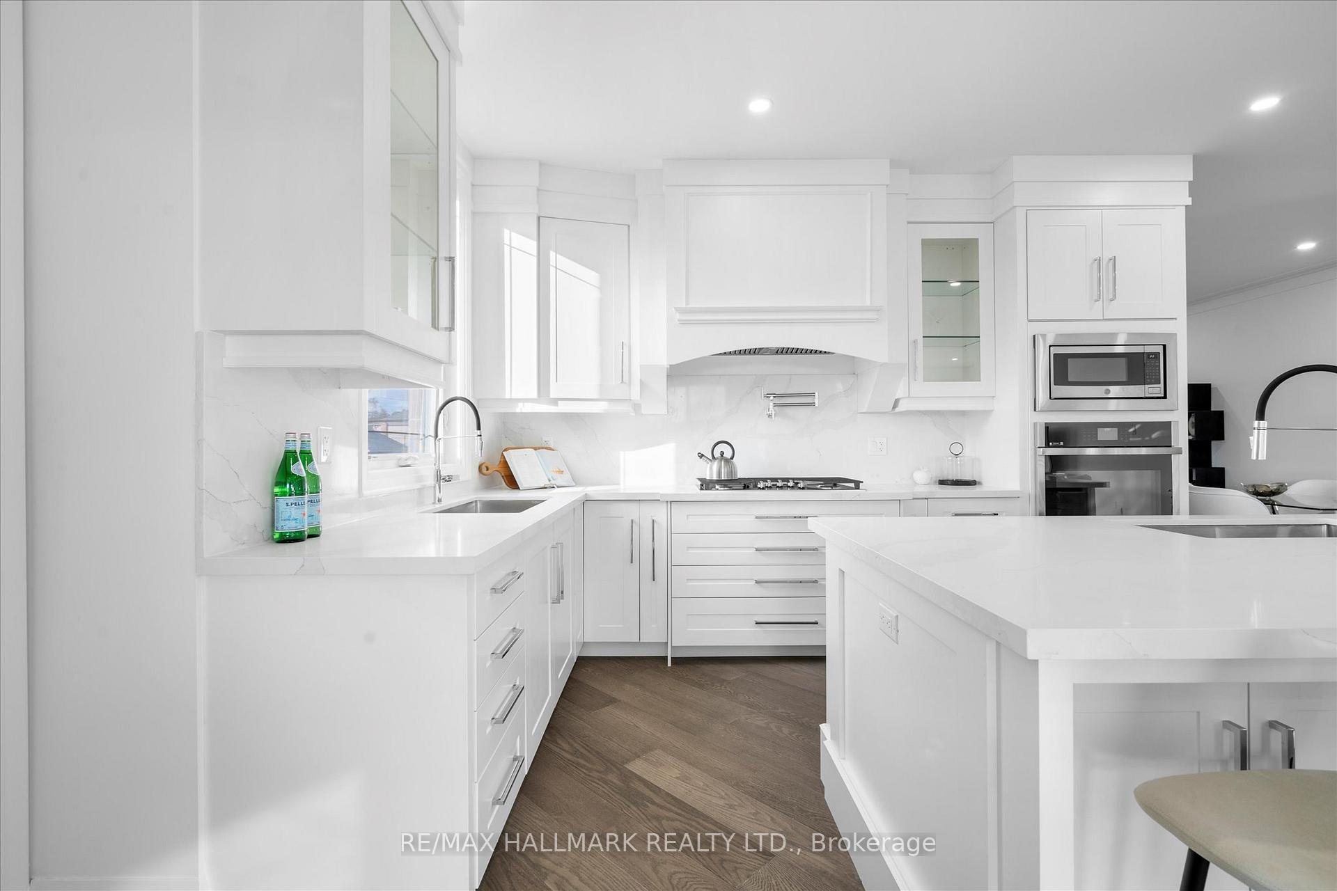 27 Antonio Crt, Toronto, ON M9L2J7 | 3 Bedroom 4 Bathroom Semi-Detached House | Image 14