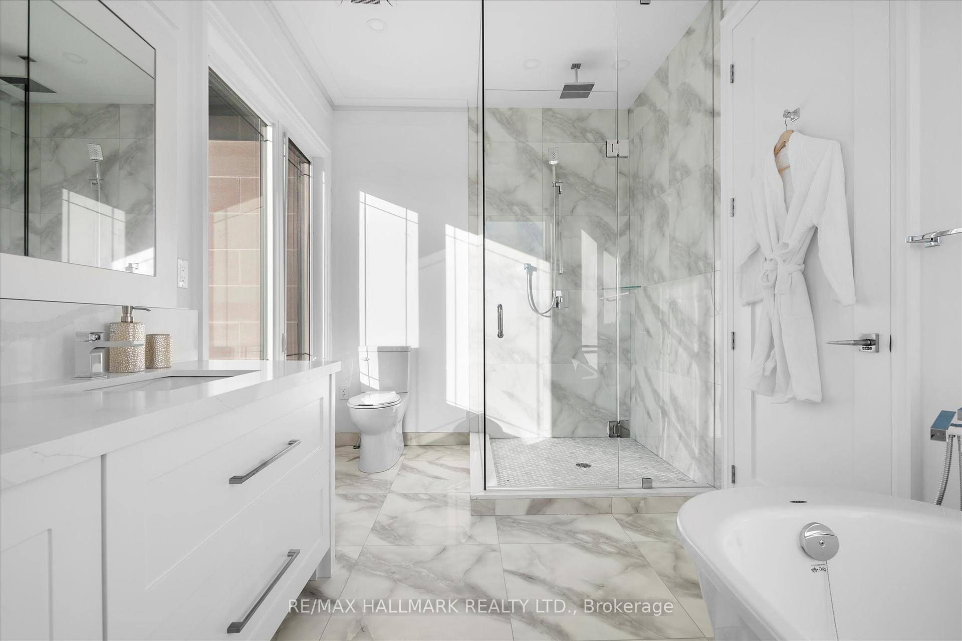 27 Antonio Crt, Toronto, ON M9L2J7 | 3 Bedroom 4 Bathroom Semi-Detached House | Image 21