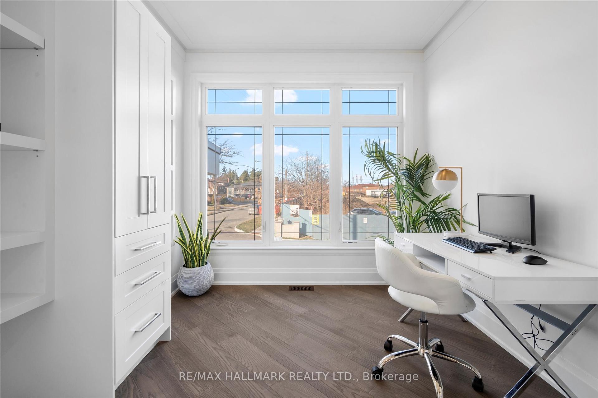 27 Antonio Crt, Toronto, ON M9L2J7 | 3 Bedroom 4 Bathroom Semi-Detached House | Image 3