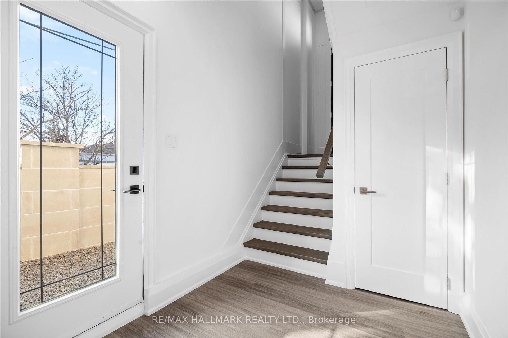 27 Antonio Crt, Toronto, ON M9L2J7 | 3 Bedroom 4 Bathroom Semi-Detached House | Image 30