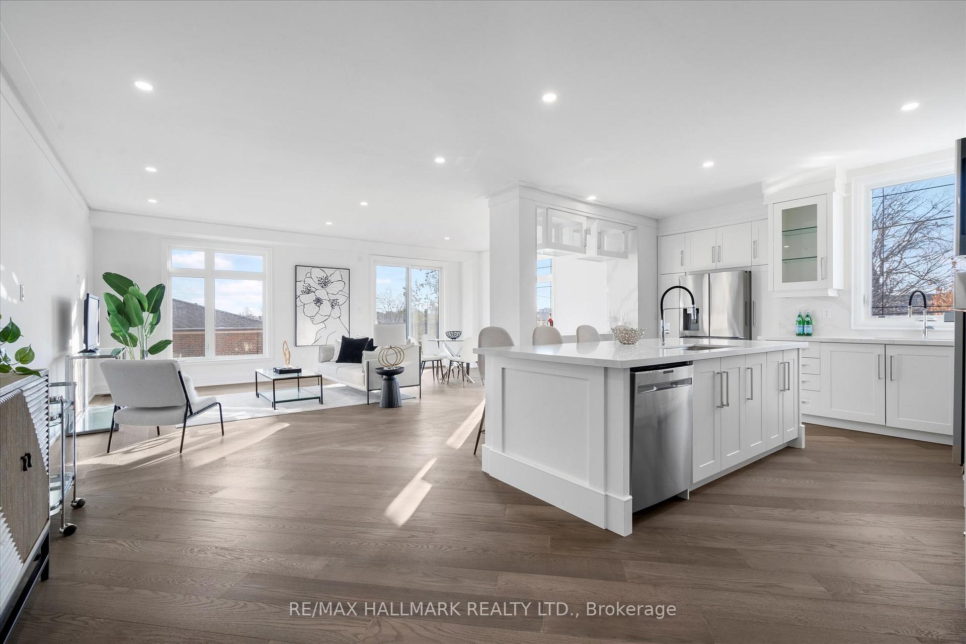 27 Antonio Crt, Toronto, ON M9L2J7 | 3 Bedroom 4 Bathroom Semi-Detached House | Image 8