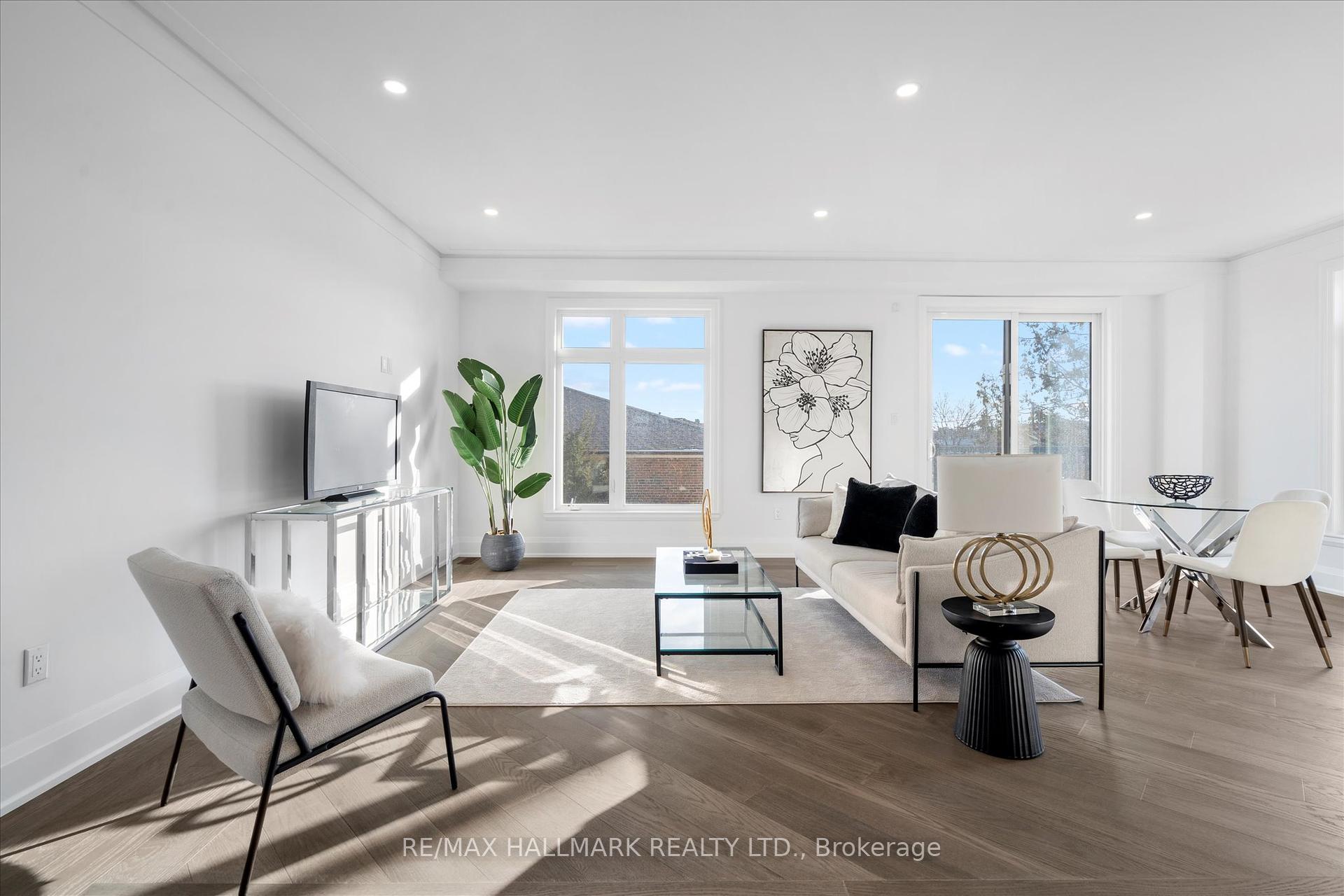 27 Antonio Crt, Toronto, ON M9L2J7 | 3 Bedroom 4 Bathroom Semi-Detached House | Image 9