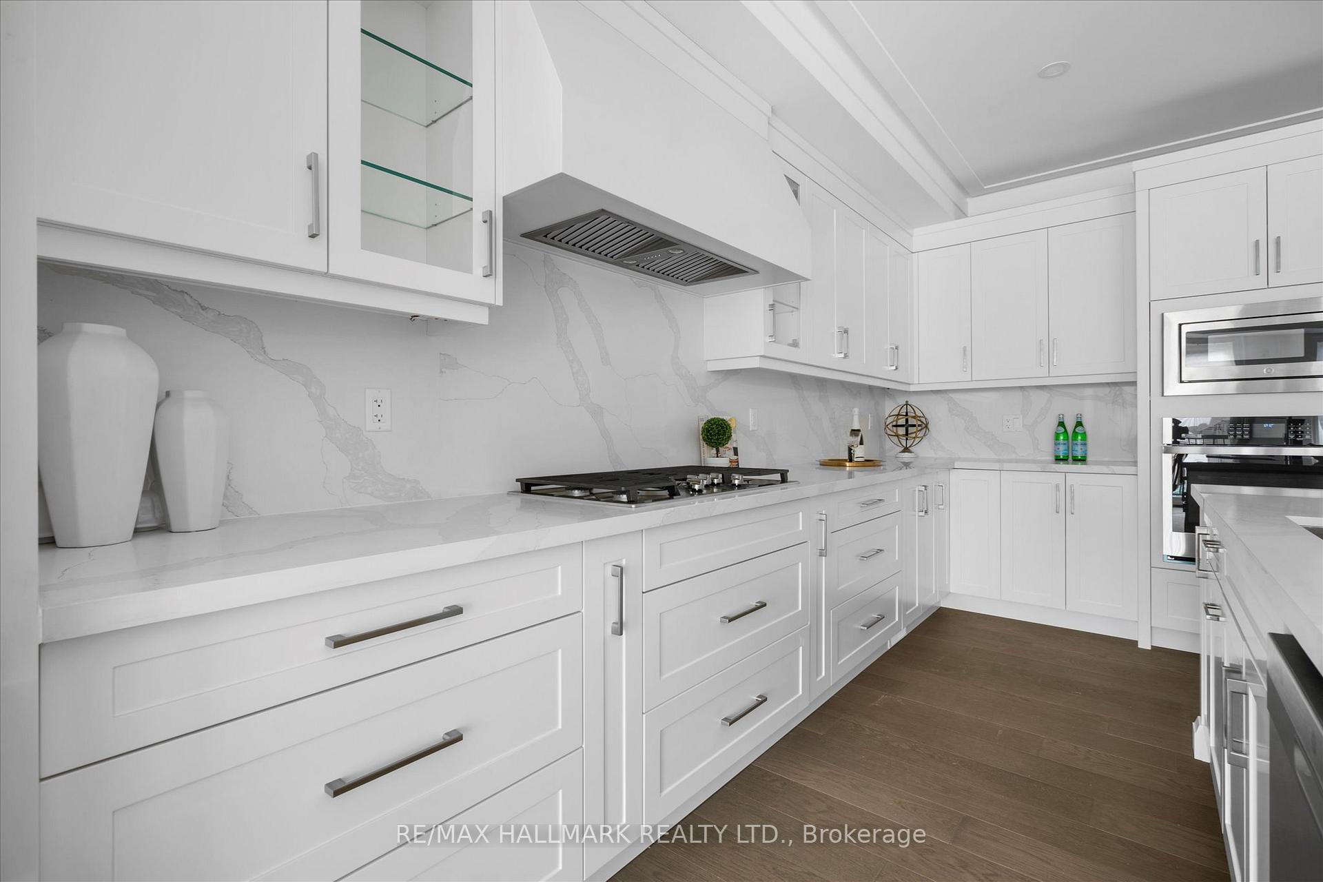 17 Antonio Crt, Toronto, ON M9L2J7 | 3 Bedroom 4 Bathroom Semi-Detached House | Image 12