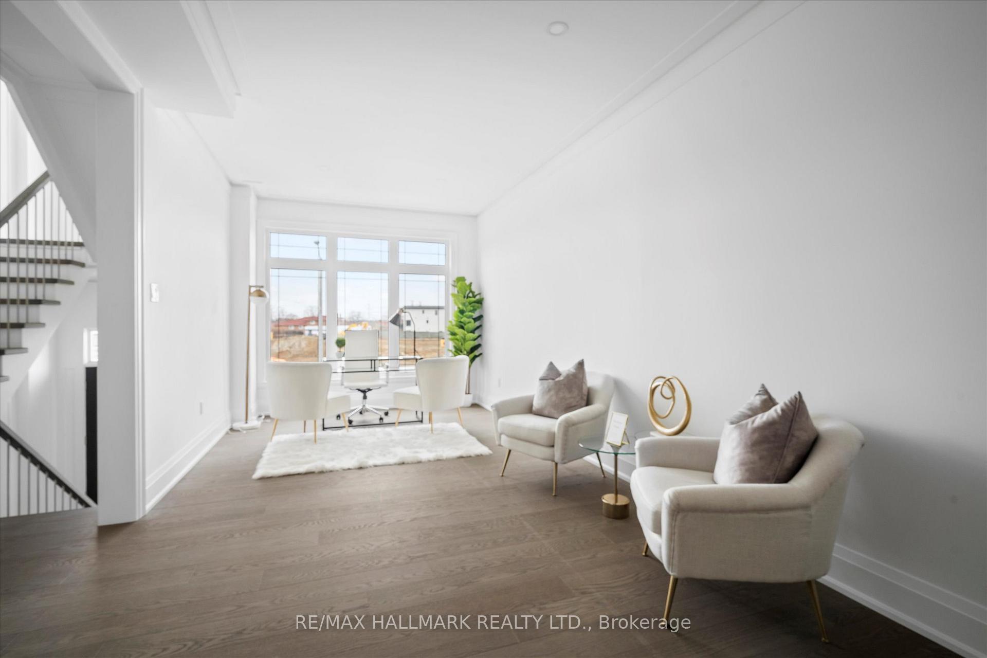 17 Antonio Crt, Toronto, ON M9L2J7 | 3 Bedroom 4 Bathroom Semi-Detached House | Image 18