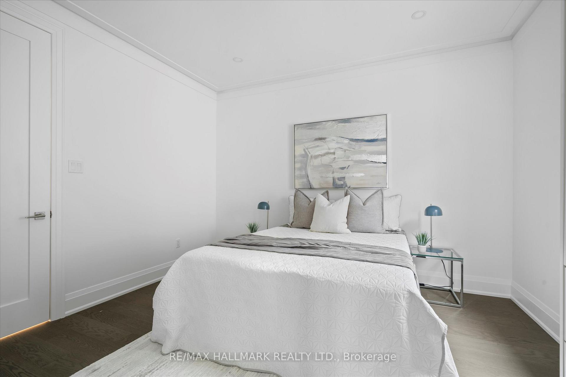 17 Antonio Crt, Toronto, ON M9L2J7 | 3 Bedroom 4 Bathroom Semi-Detached House | Image 23